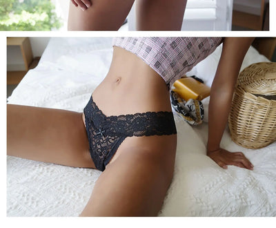 S-XL Plus Size Transparent Lace Lady thong Sexy Low-Waist Women's Lingerie Hollow Out G-string Temptation Female T-pants Tanga - LKBA