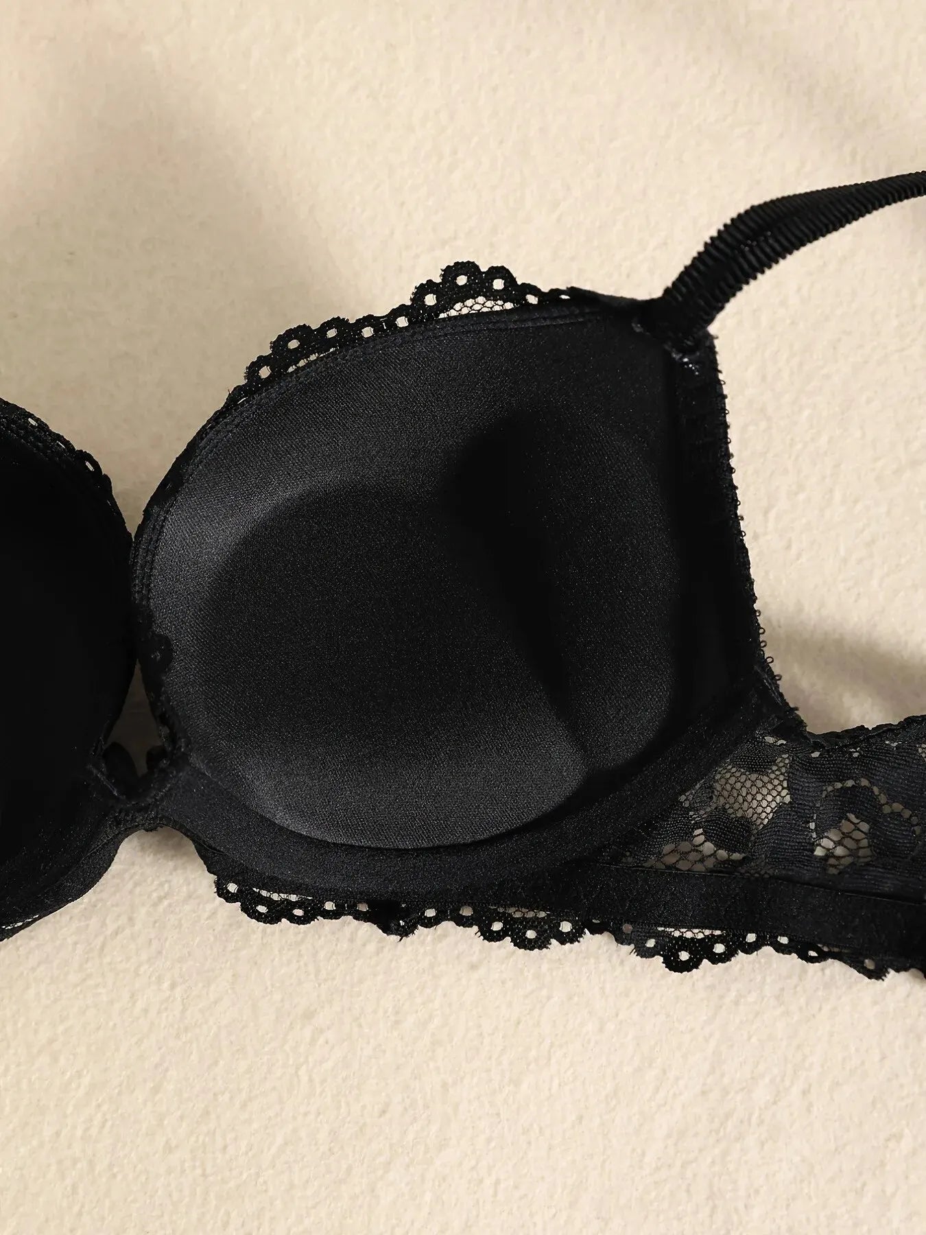 1 Set Elegant Lace Embroidery Breathable Fabric Lingerie Set Push-Up Bra Drop Waist Sheer Panty - Ultimate Valentine's Day - LKBA