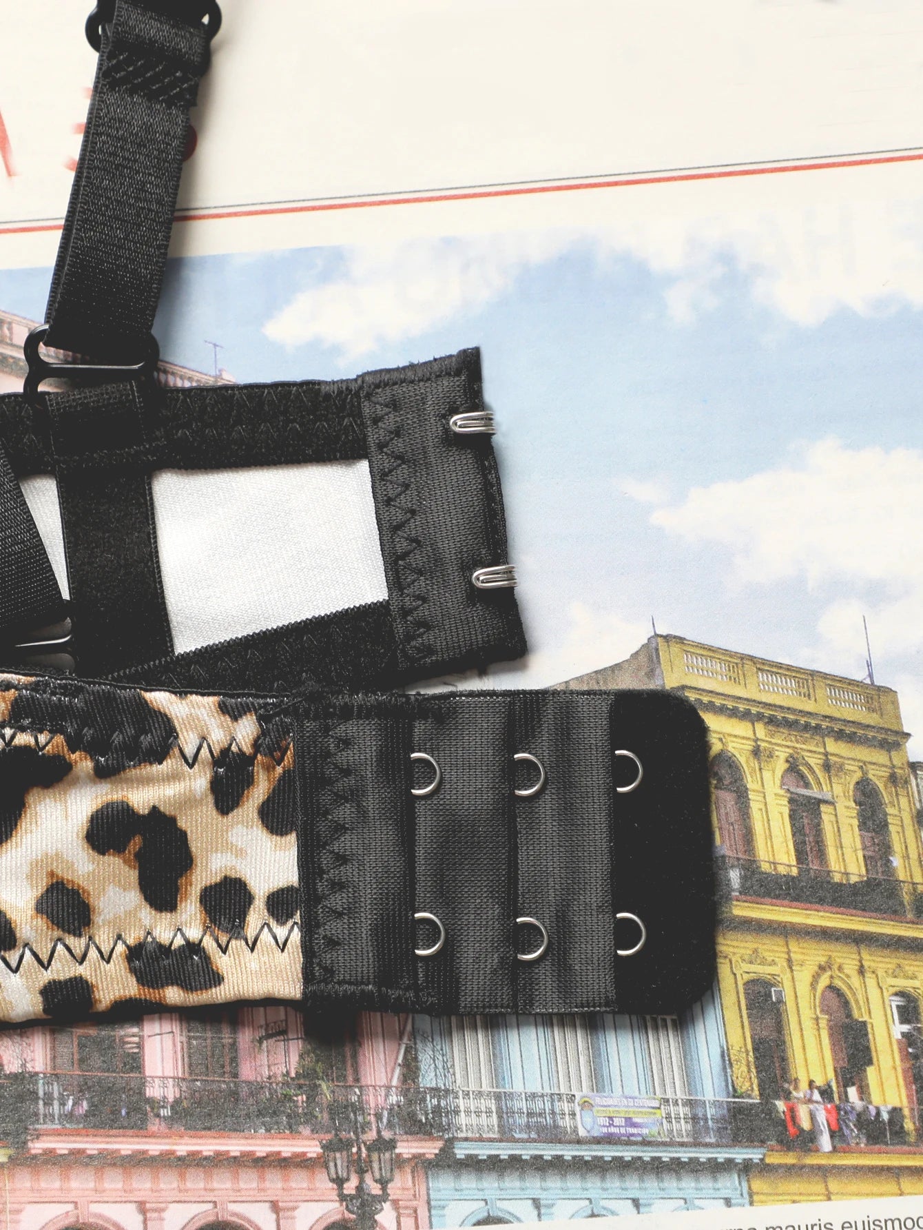 High Quality Hot Selling Sexy Women's Wireless Two-piece Butterfly Solid Color Underwear Women's Lace Underwear Set B2046 - LKBA