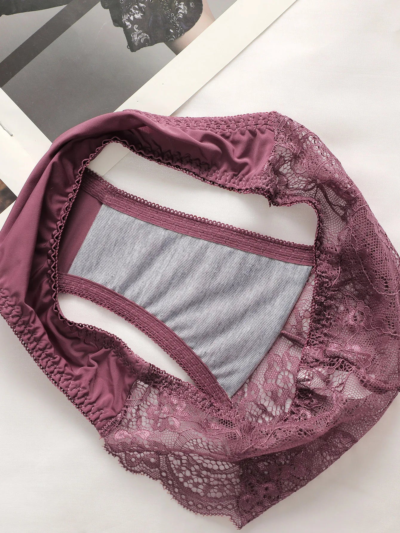 High Quality Hot Selling Sexy Women's Wireless Two-piece Butterfly Solid Color Underwear Women's Lace Underwear Set B2046 - LKBA