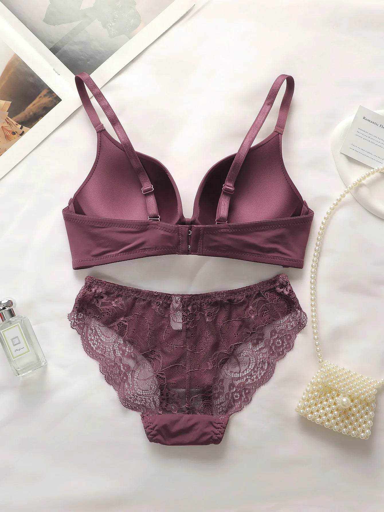 High Quality Hot Selling Sexy Women's Wireless Two-piece Butterfly Solid Color Underwear Women's Lace Underwear Set B2046 - LKBA